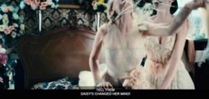 The visual motif of Daisy’s pearl necklace in The Great Gatsby.